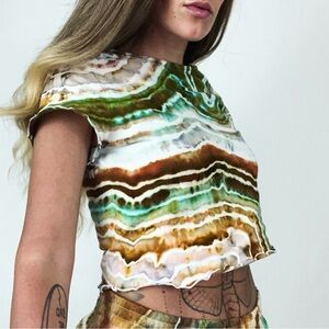 NEW Hand-Dyed Cropped Lettuce Hem T-Shirt | Size L
